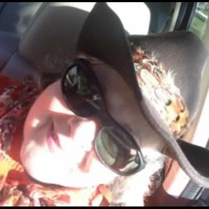 Meet your Posher, Felicia